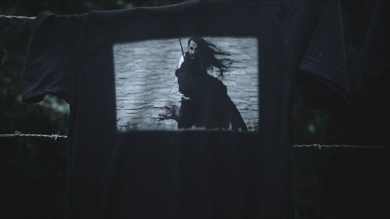 Yarn Hands Shirt